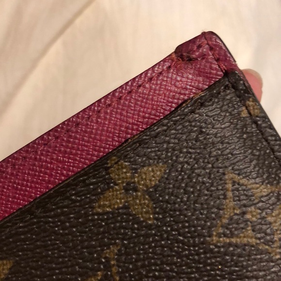 Authentic Louis Vuitton card holder OPEN TO OFFERS - Picture 4 of 8
